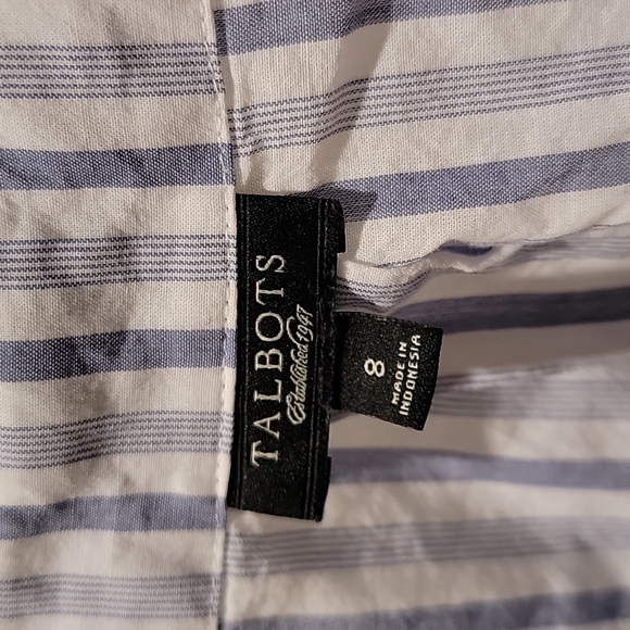 Talbot's blue and white sleeveless blouse - Picture 2 of 4